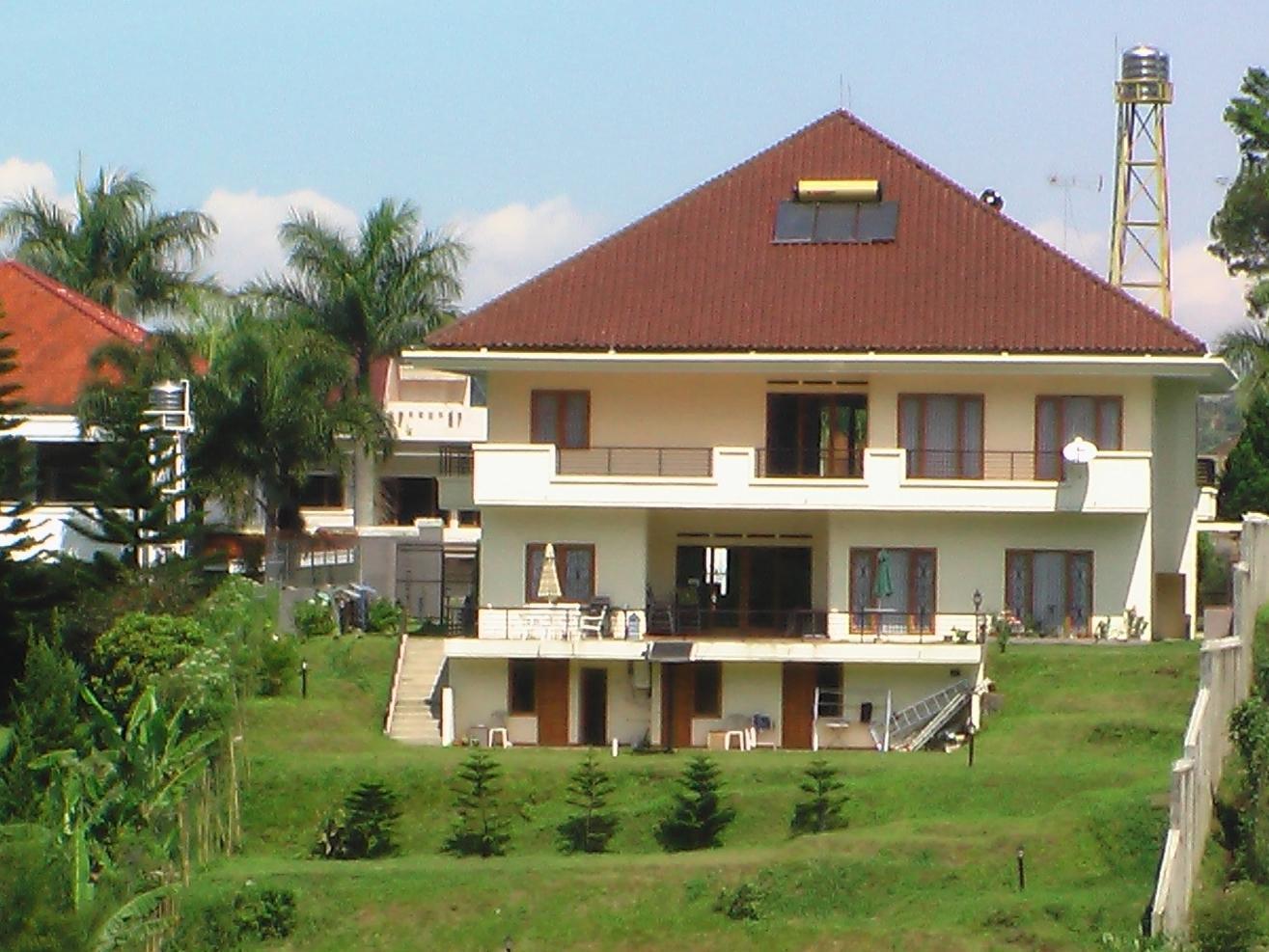 Puri Bernadi Guest House Lembang Εξωτερικό φωτογραφία