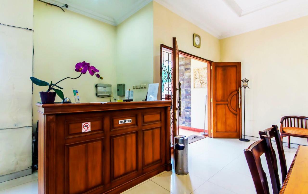 Puri Bernadi Guest House Lembang Εξωτερικό φωτογραφία
