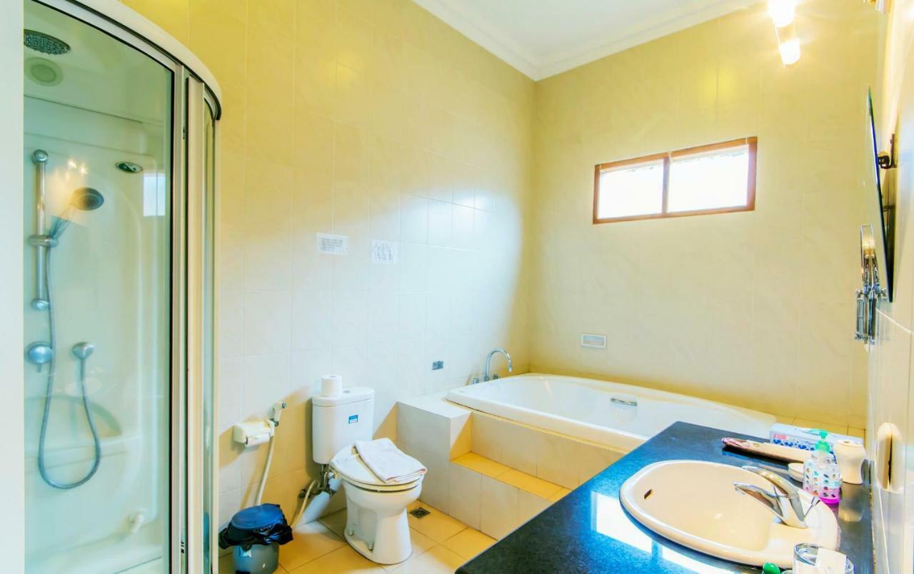 Puri Bernadi Guest House Lembang Εξωτερικό φωτογραφία