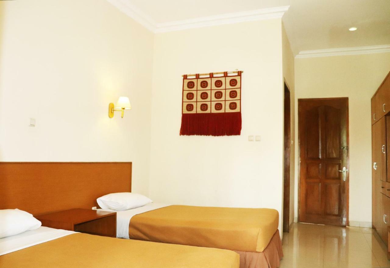 Puri Bernadi Guest House Lembang Εξωτερικό φωτογραφία